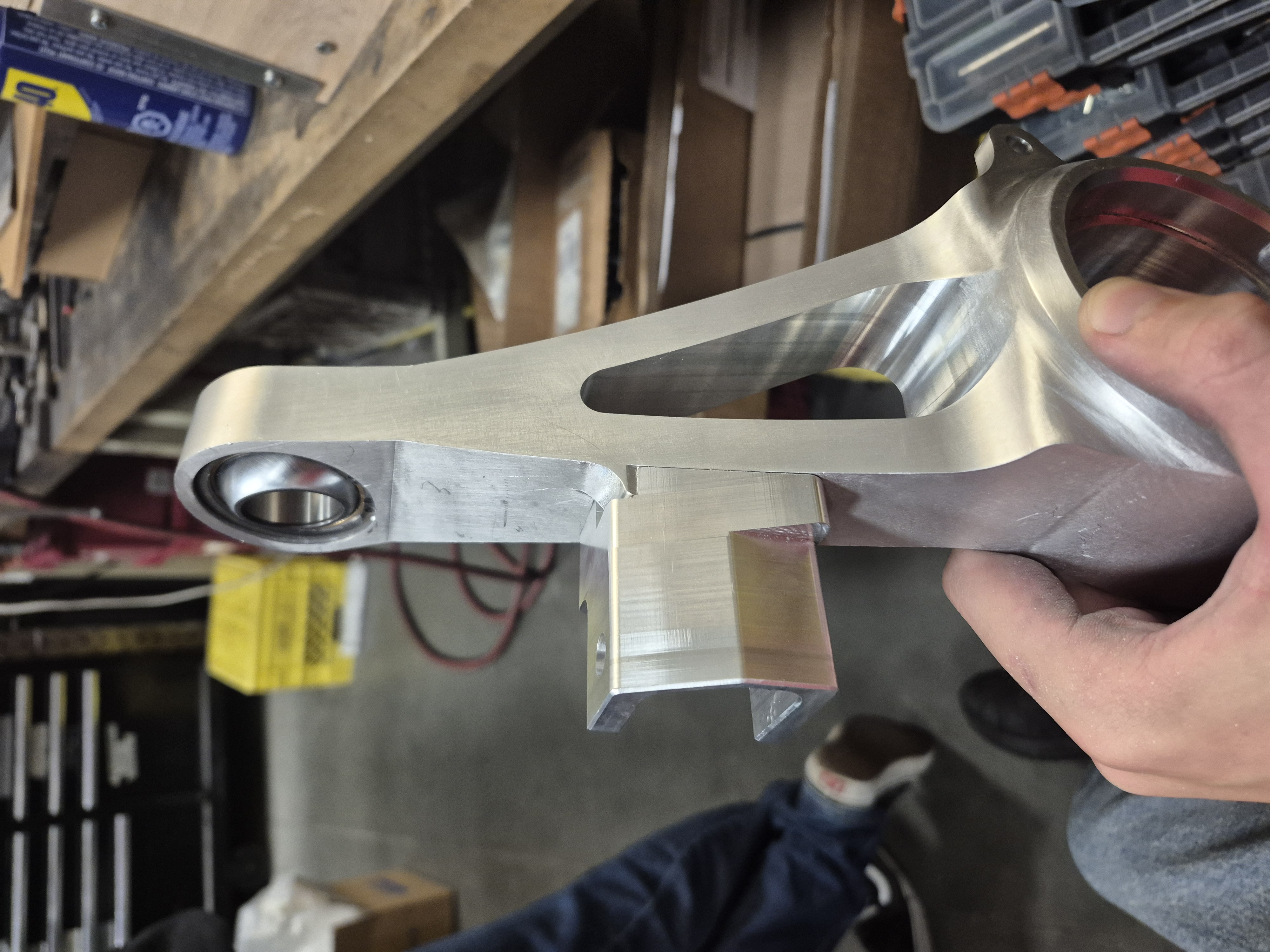 Front mounting view of tie rod tab on upright.